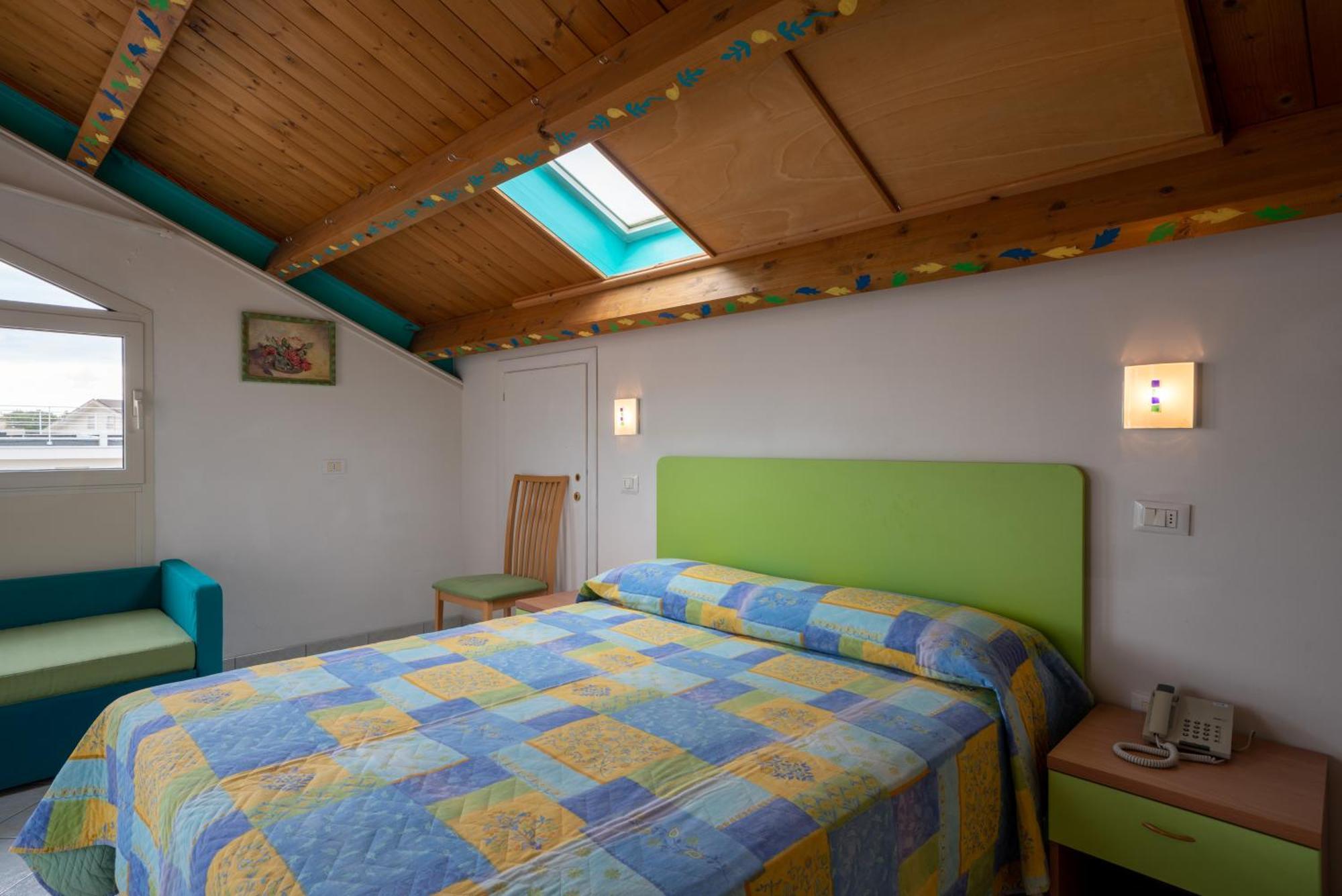 Hotel Marconi Cattolica Dış mekan fotoğraf