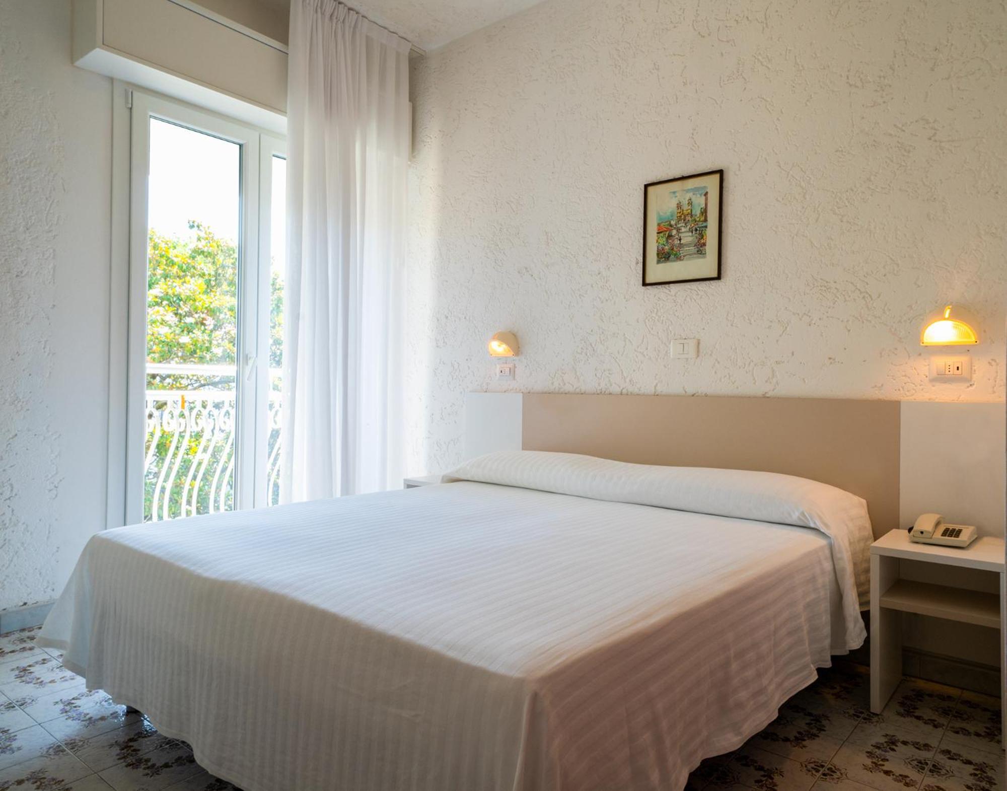 Hotel Marconi Cattolica Dış mekan fotoğraf