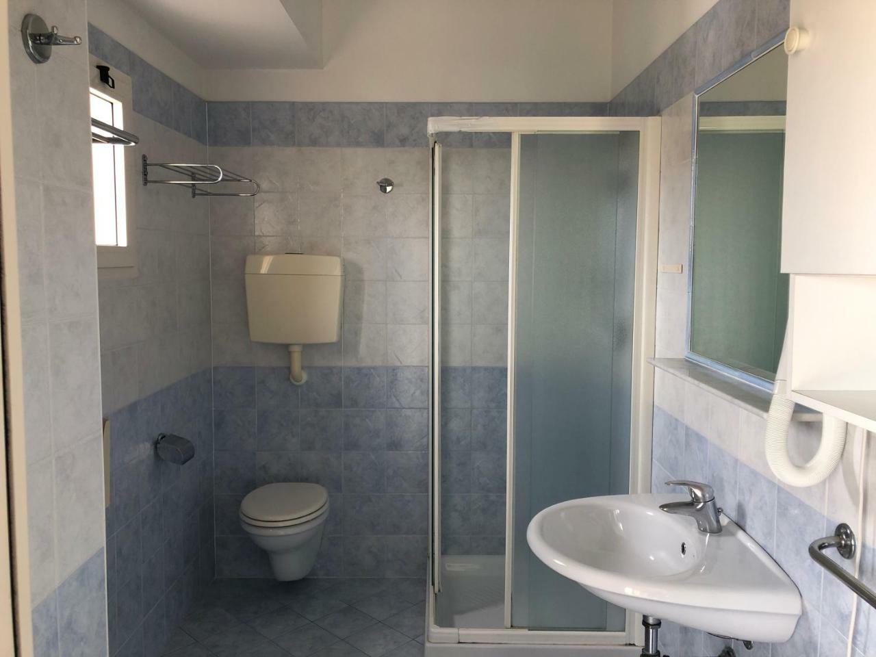 Hotel Marconi Cattolica Dış mekan fotoğraf