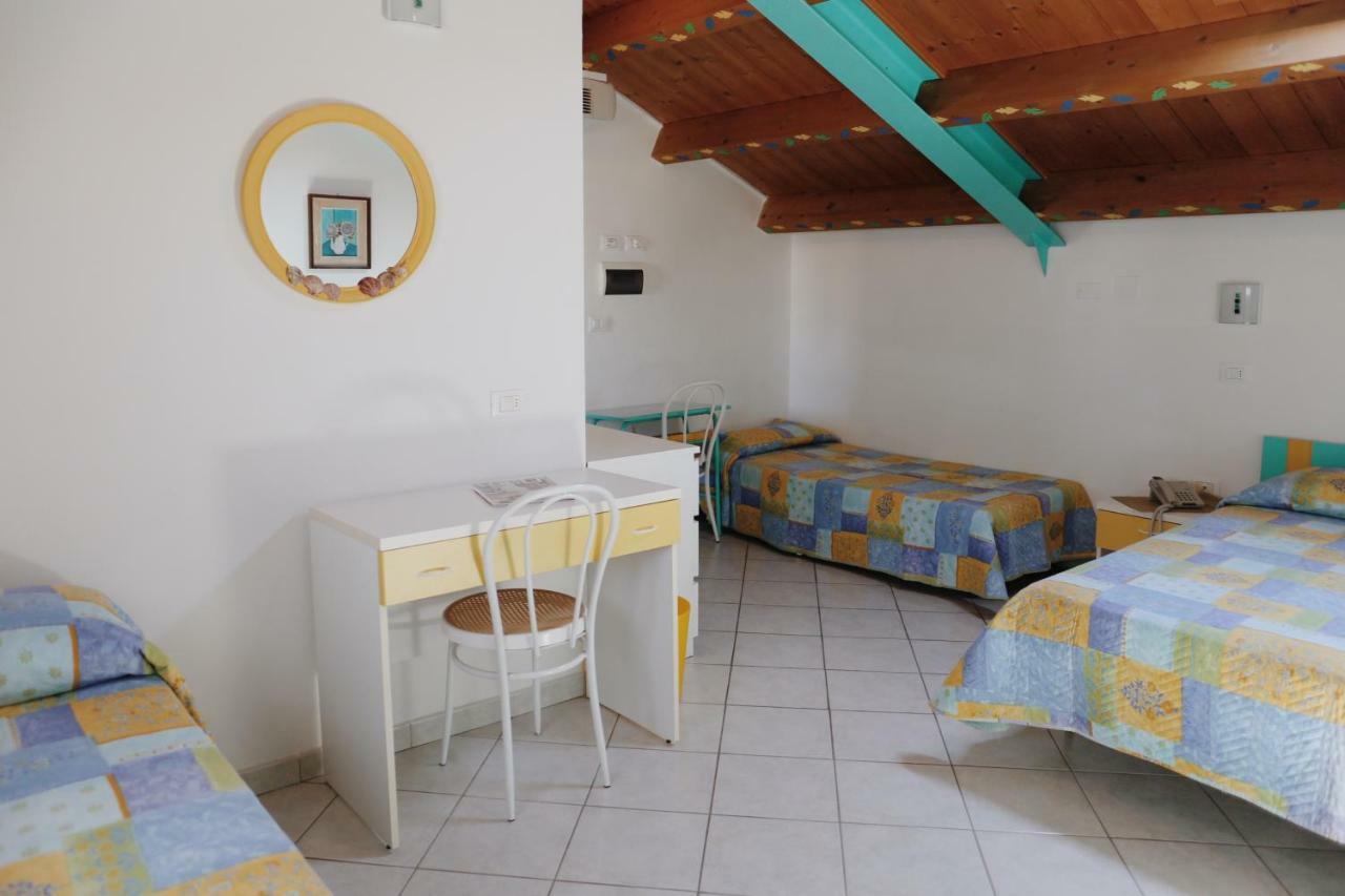 Hotel Marconi Cattolica Dış mekan fotoğraf