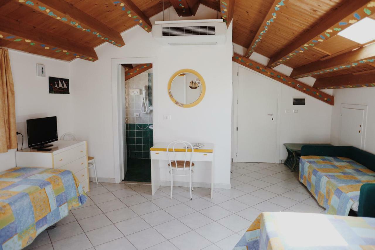 Hotel Marconi Cattolica Dış mekan fotoğraf