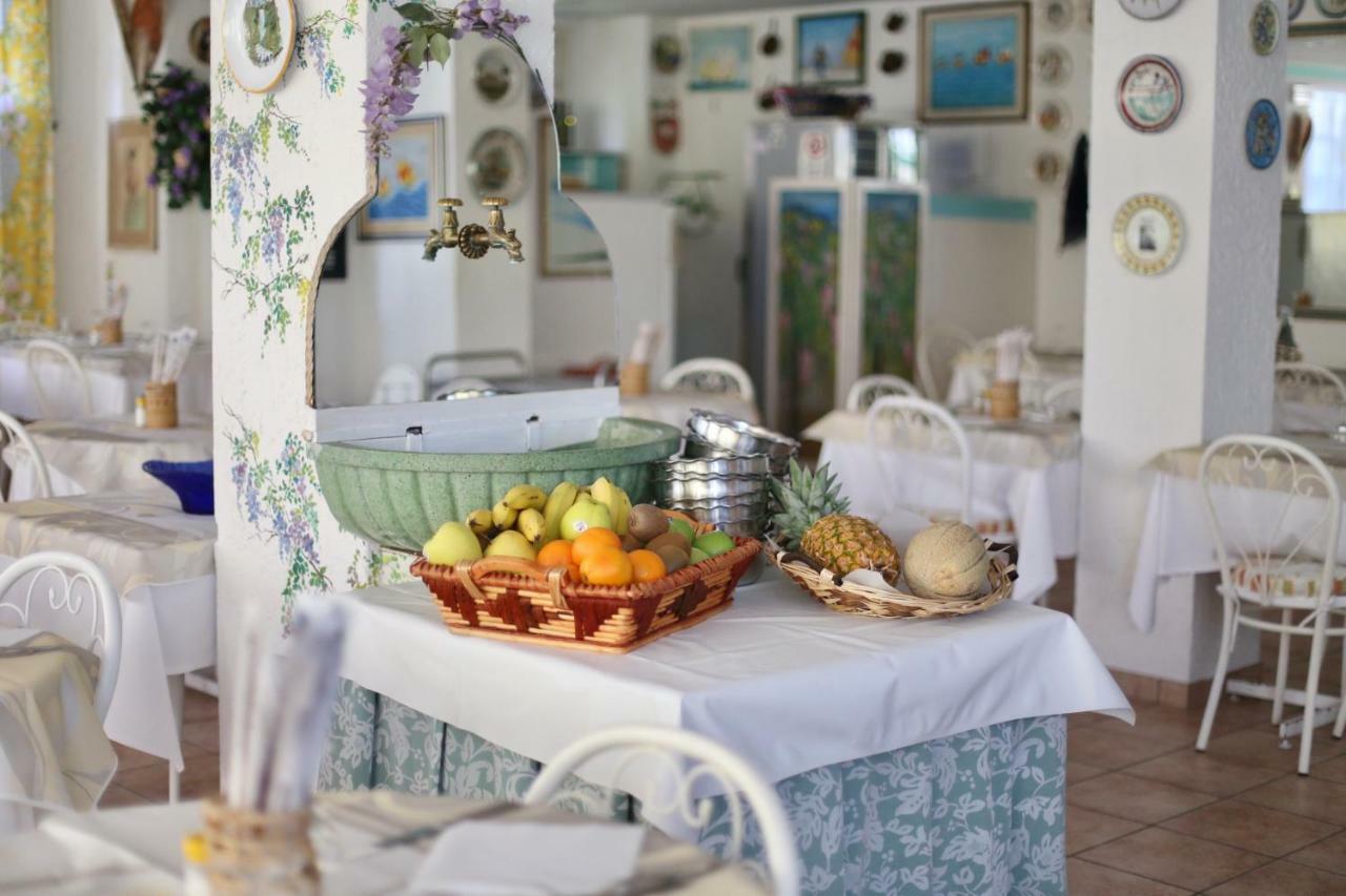 Hotel Marconi Cattolica Dış mekan fotoğraf