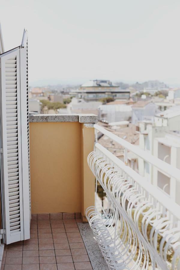 Hotel Marconi Cattolica Dış mekan fotoğraf